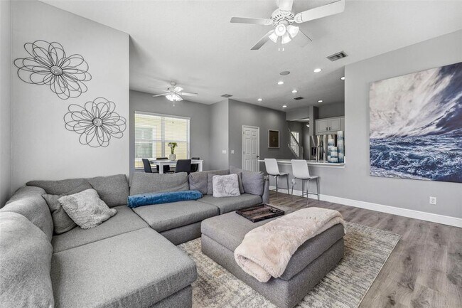 Building Photo - 6111 Hadley Commons Dr