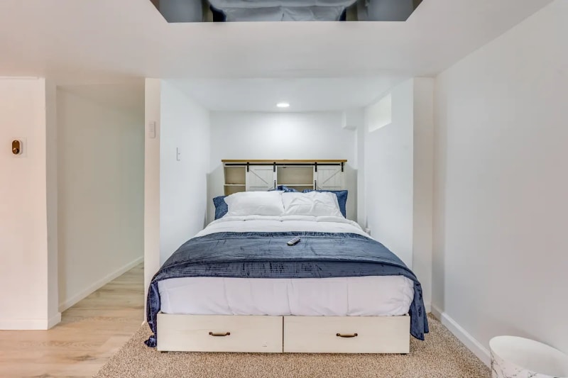 Building Photo - One Dent Dr