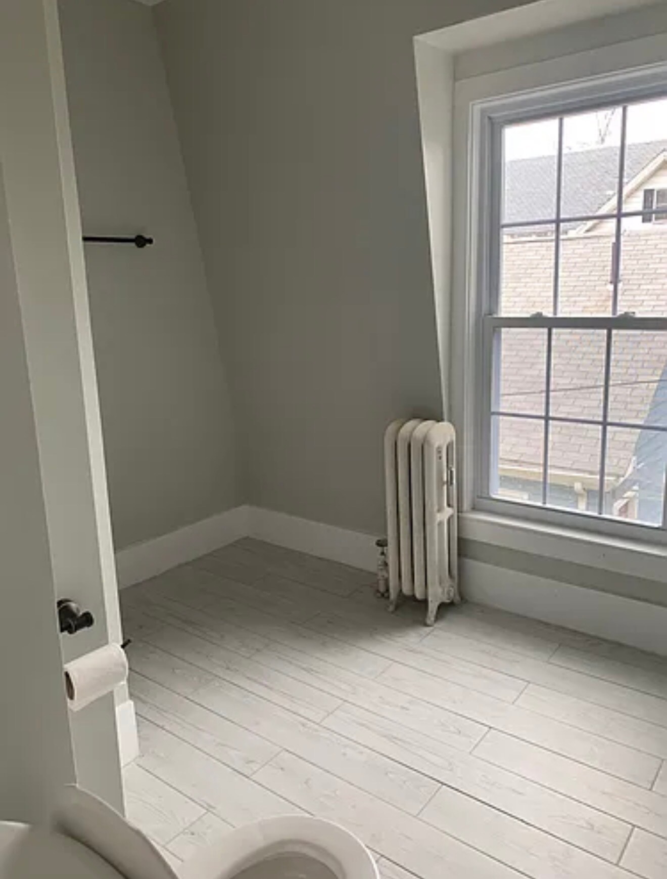 Building Photo - 91 Walnut St