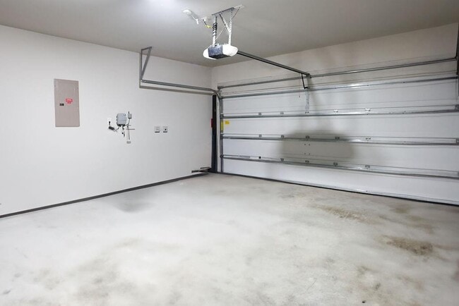 Building Photo - 16323 Pintado Forest Rd