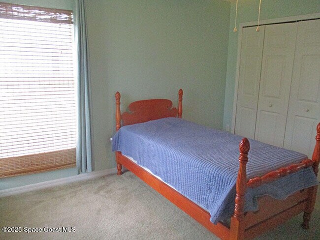 Building Photo - 935 Southlakes Way SW