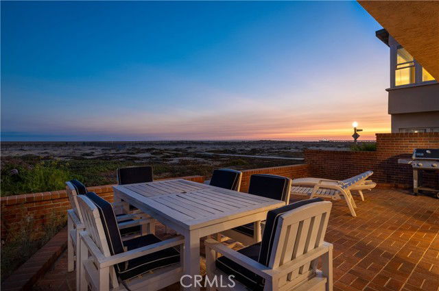 Building Photo - 1303 E Balboa Blvd