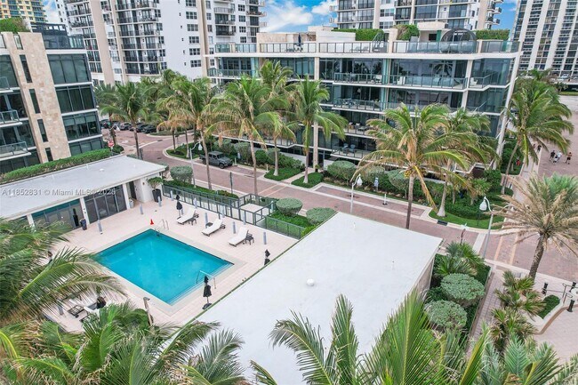 Building Photo - 2101 S Surf Rd