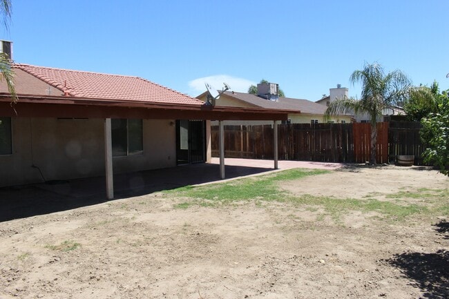 Building Photo - 1327 Clipper Hills Dr