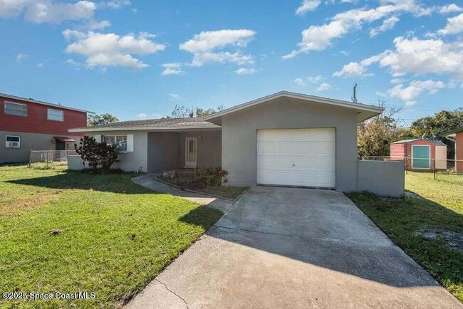 Building Photo - 2425 Heritage Dr