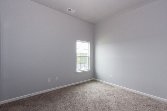 Building Photo - COMING SOON- Beautiful 4-Bedroom Home in L...