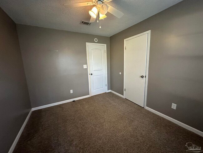 Building Photo - 7720 Jansen Rd