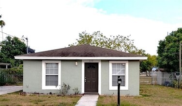 Building Photo - 648 Ave P SW