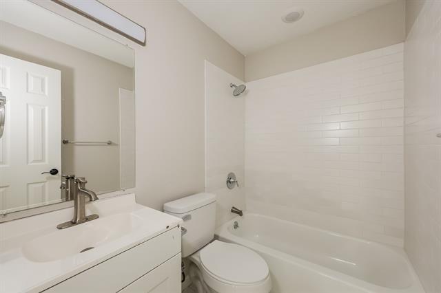 Building Photo - 3209 Millmar Dr