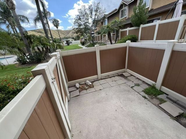 Building Photo - 1460 Kendall Dr