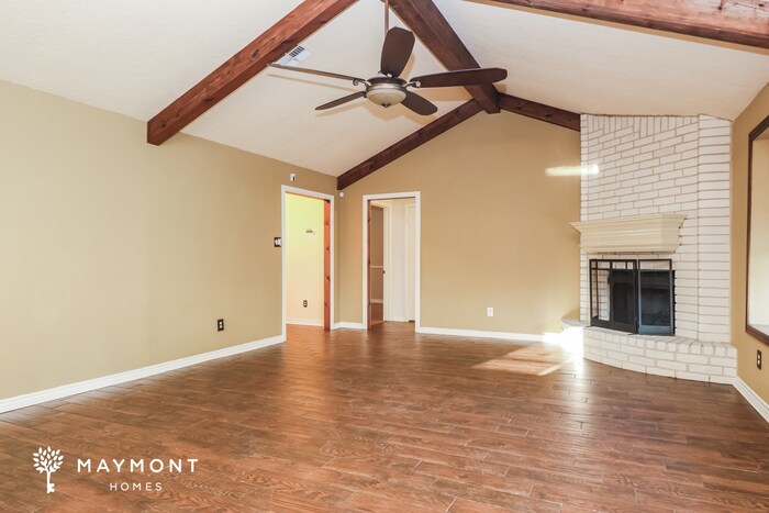 Building Photo - 17435 Jolly Boat Dr