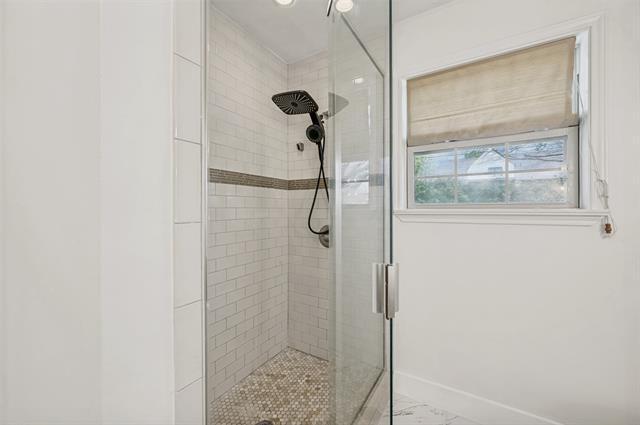 Building Photo - 4321 Northview Ln