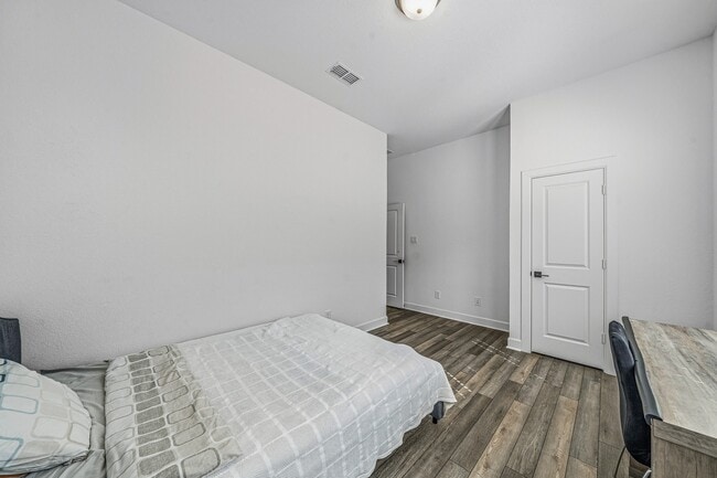 Building Photo - 7415 Denali Dr
