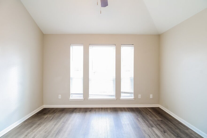 Building Photo - 3506 Pawnee Dr