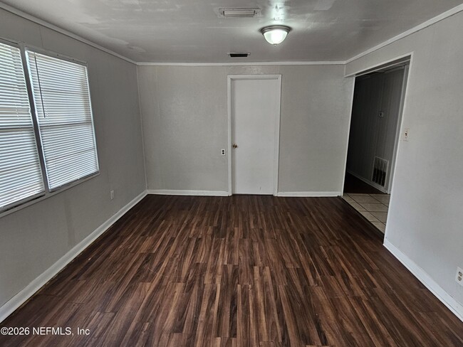 Building Photo - 9042 7th Ave