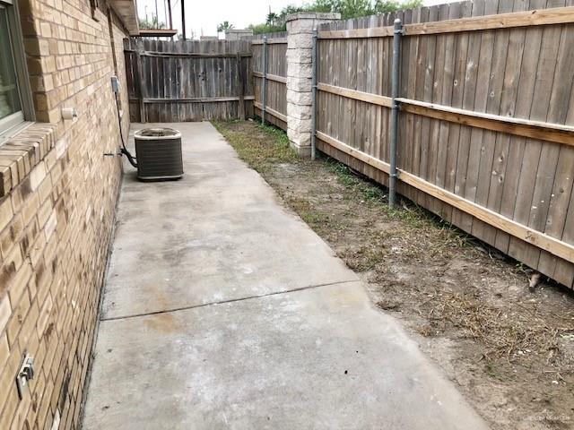 Building Photo - 14 Doctor's Dr