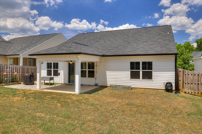 Building Photo - Canterbury Farms Beautiful Home