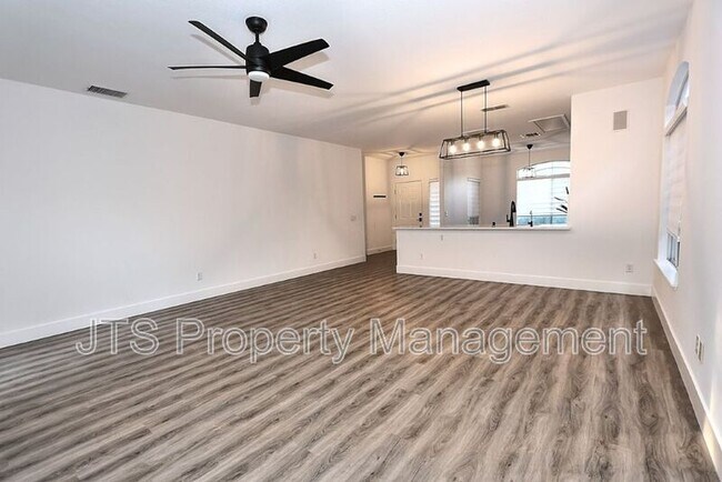 Building Photo - 3112 Gennaker Way