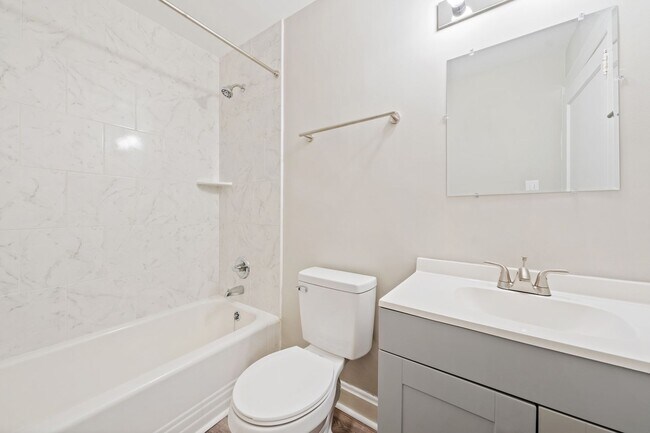 Building Photo - Remodeled 2 Bed & 1 Bath Home in Downtown Durham with Fenced yard!
