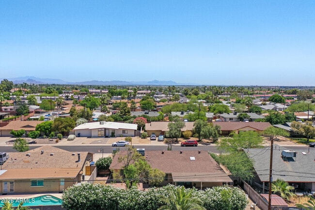 Building Photo - 1812 N McAllister Ave