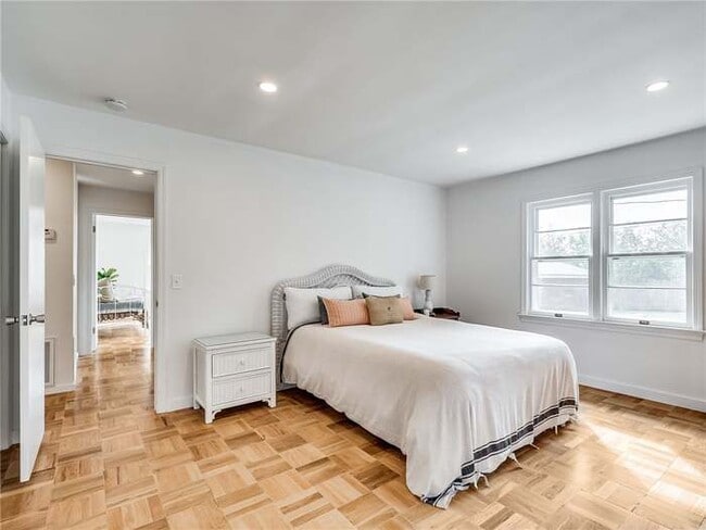 Building Photo - 2708 NW 34th St