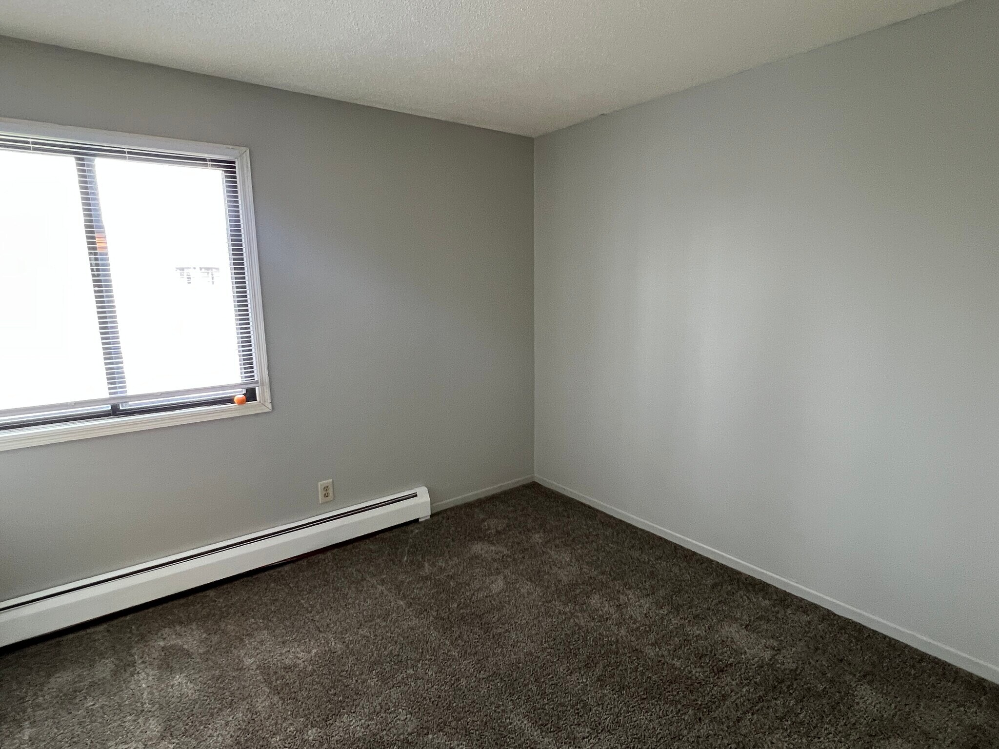 Building Photo - 2106 Valleyhigh Dr NW