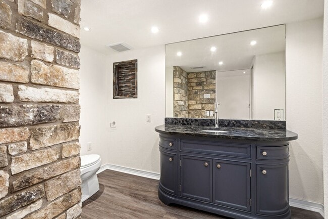 Building Photo - ALAMO HEIGHTS  |  TOWNHOME  |  REMODELED  ...
