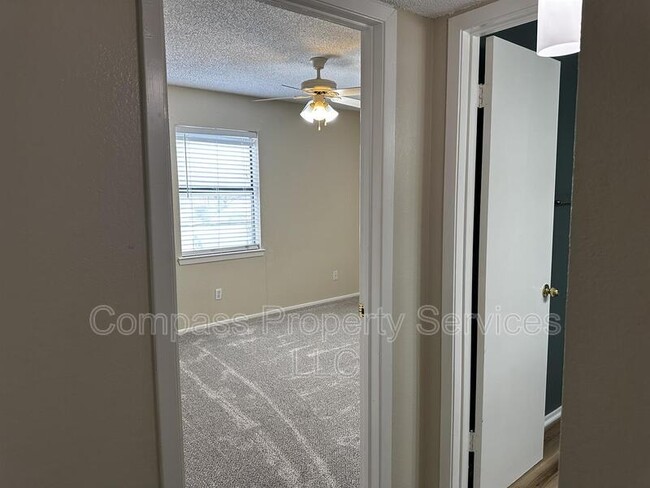 Building Photo - 1214 Baylor Ave