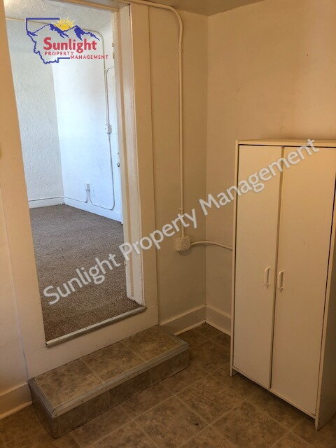 Building Photo - 7 Montana Ave