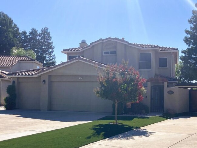 Primary Photo - Coming Soon! Beautiful Executive Home in S...