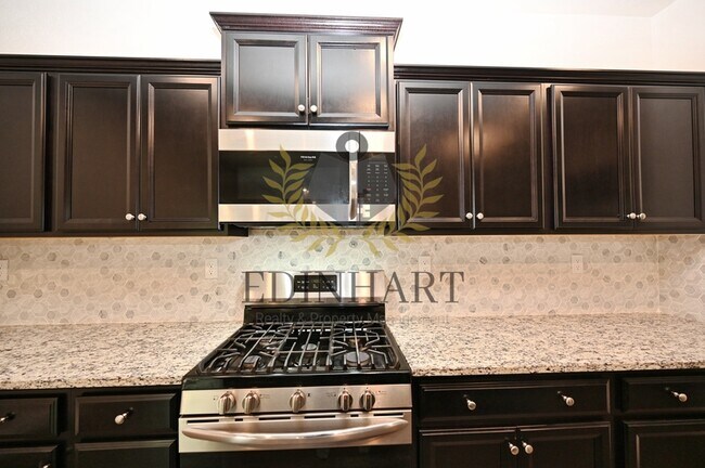 Building Photo - 661 Blue Oak Lane W