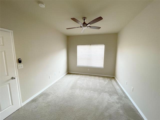 Building Photo - 3102 Kings Rd