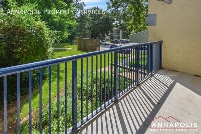 Building Photo - 1138 Cove Rd