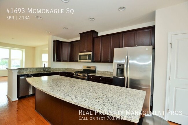 Building Photo - 41693 McMonagle Square