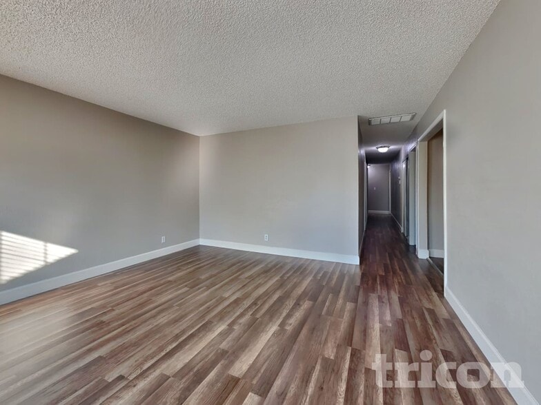 Building Photo - 2920 Palo Verde Way