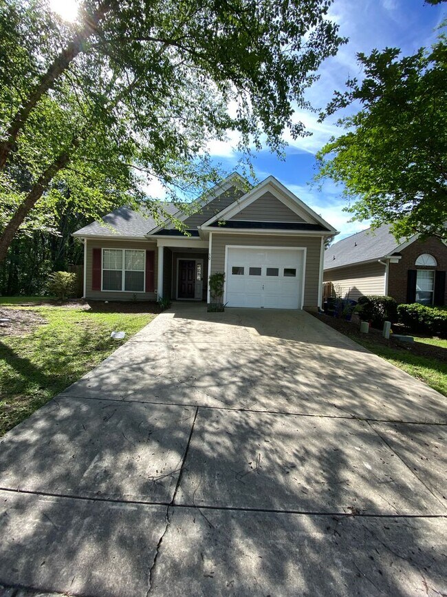 Building Photo - Adorable 3 Bedroom 3 Bath in Preston Green