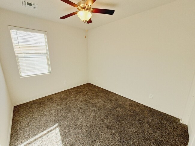 Building Photo - Energy Efficient Home!