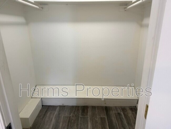 Building Photo - 3630 Fish Hook Ln