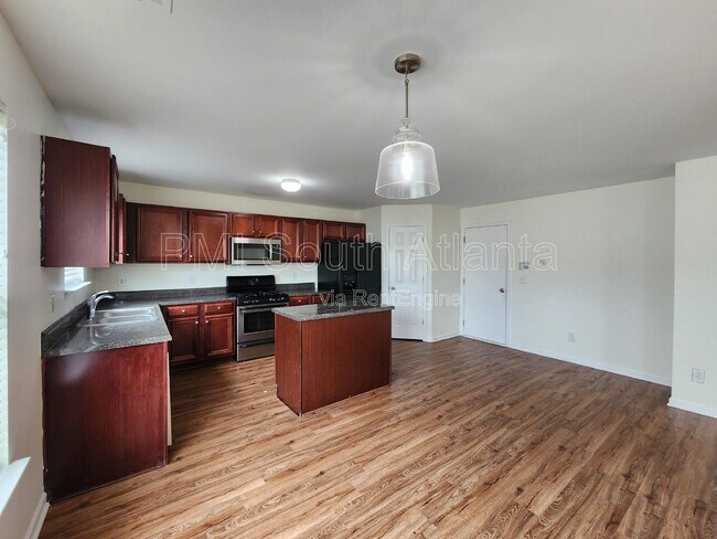 Building Photo - 2551 Wrangler Dr