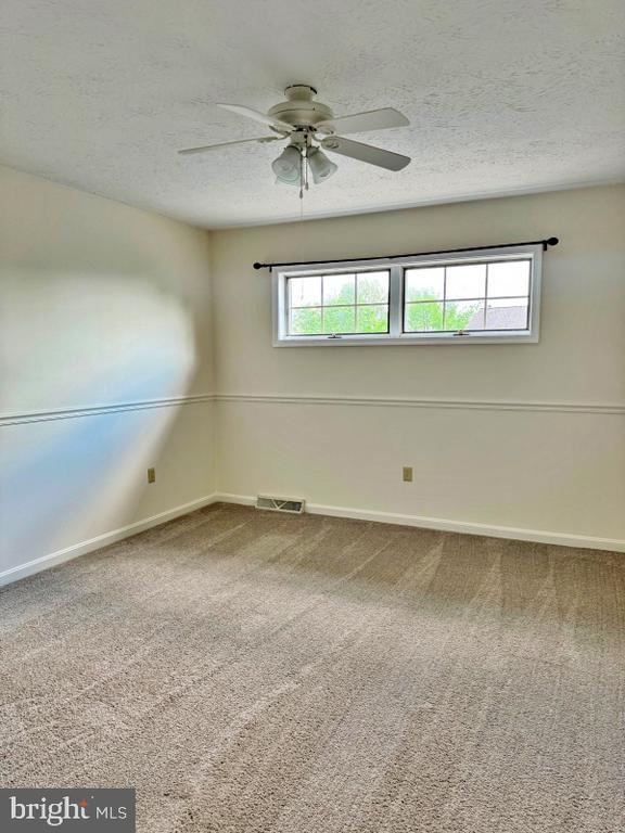 Building Photo - 28 Jean Lo Way