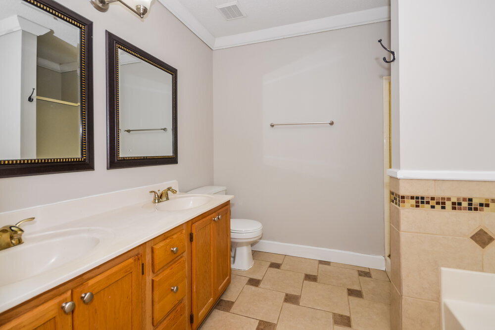 Building Photo - 5020 Amber Way NW