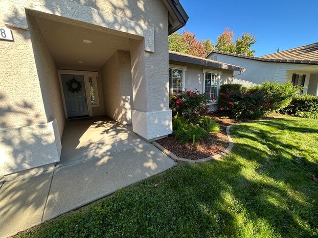 Building Photo - 248 Summer Grove Cir