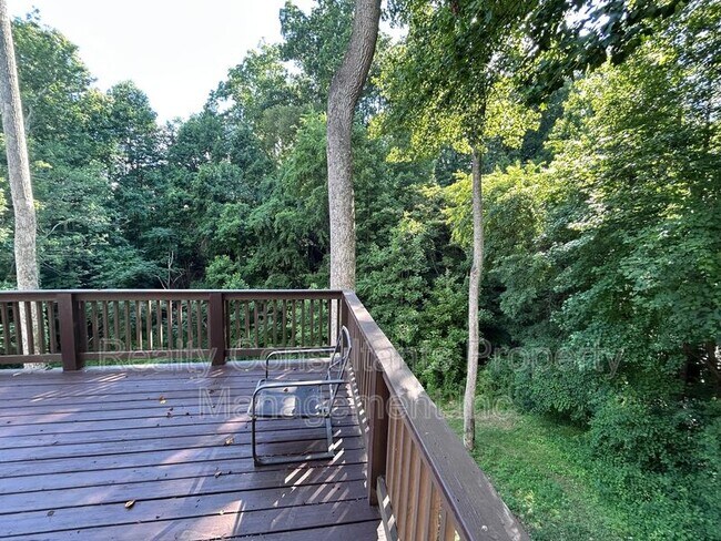 Building Photo - 4540 Pebble Lake Dr