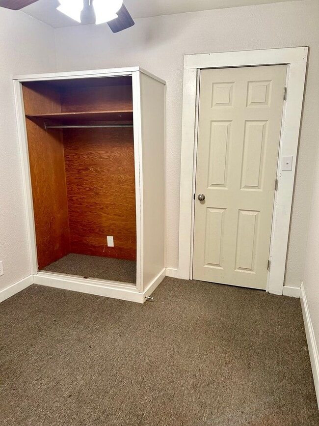 Building Photo - 319 W Wabash St