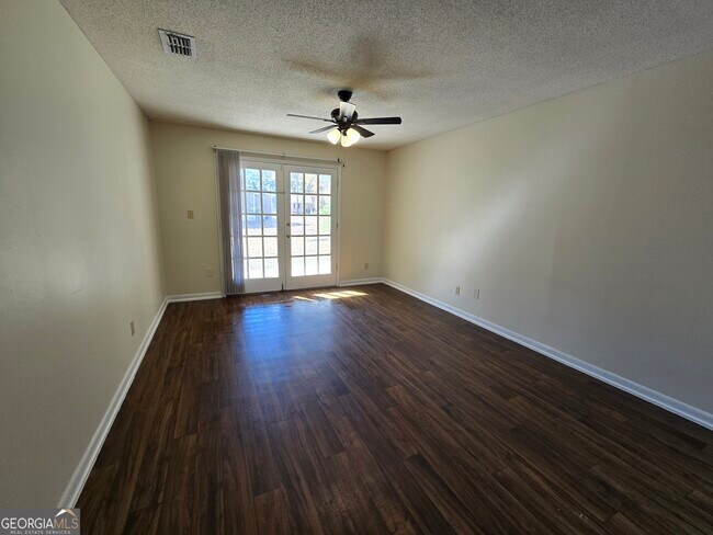 Building Photo - 416 S Ashley St