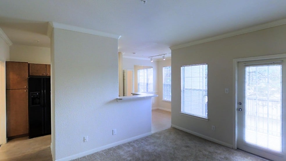 1BR, 1BA 810 SF - Iron Rock Ranch (New)