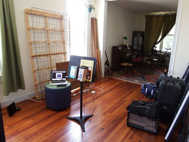 Building Photo - 3601 Keswick Rd