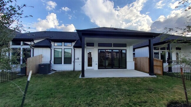 Building Photo - 2106 Grapewood Ln