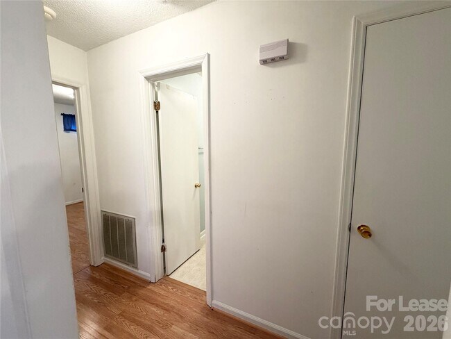 Building Photo - 509 Barringer St