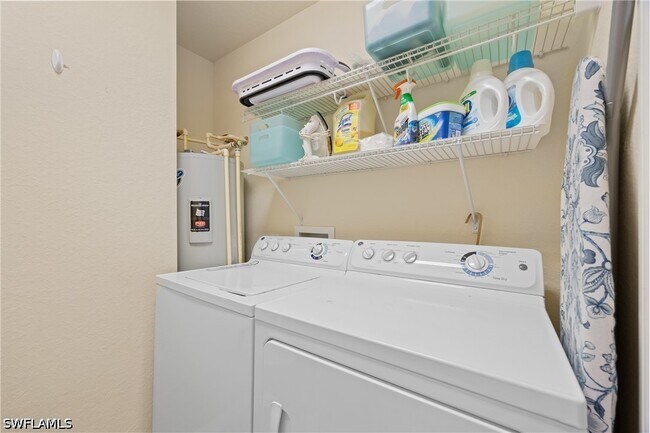 Building Photo - 9844 Venezia Cir